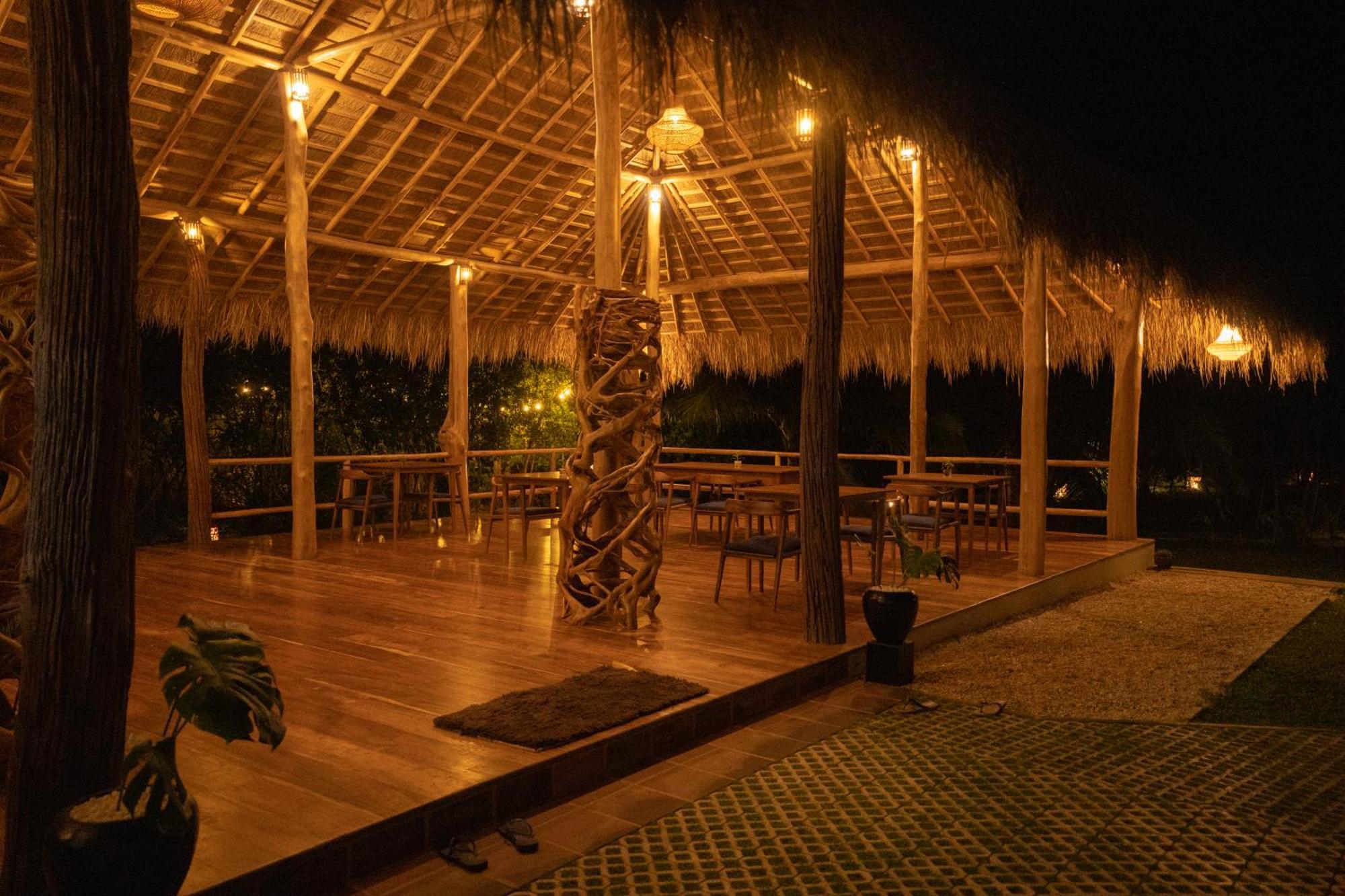 Omkara Rekawa Hotel Тангале Екстериор снимка