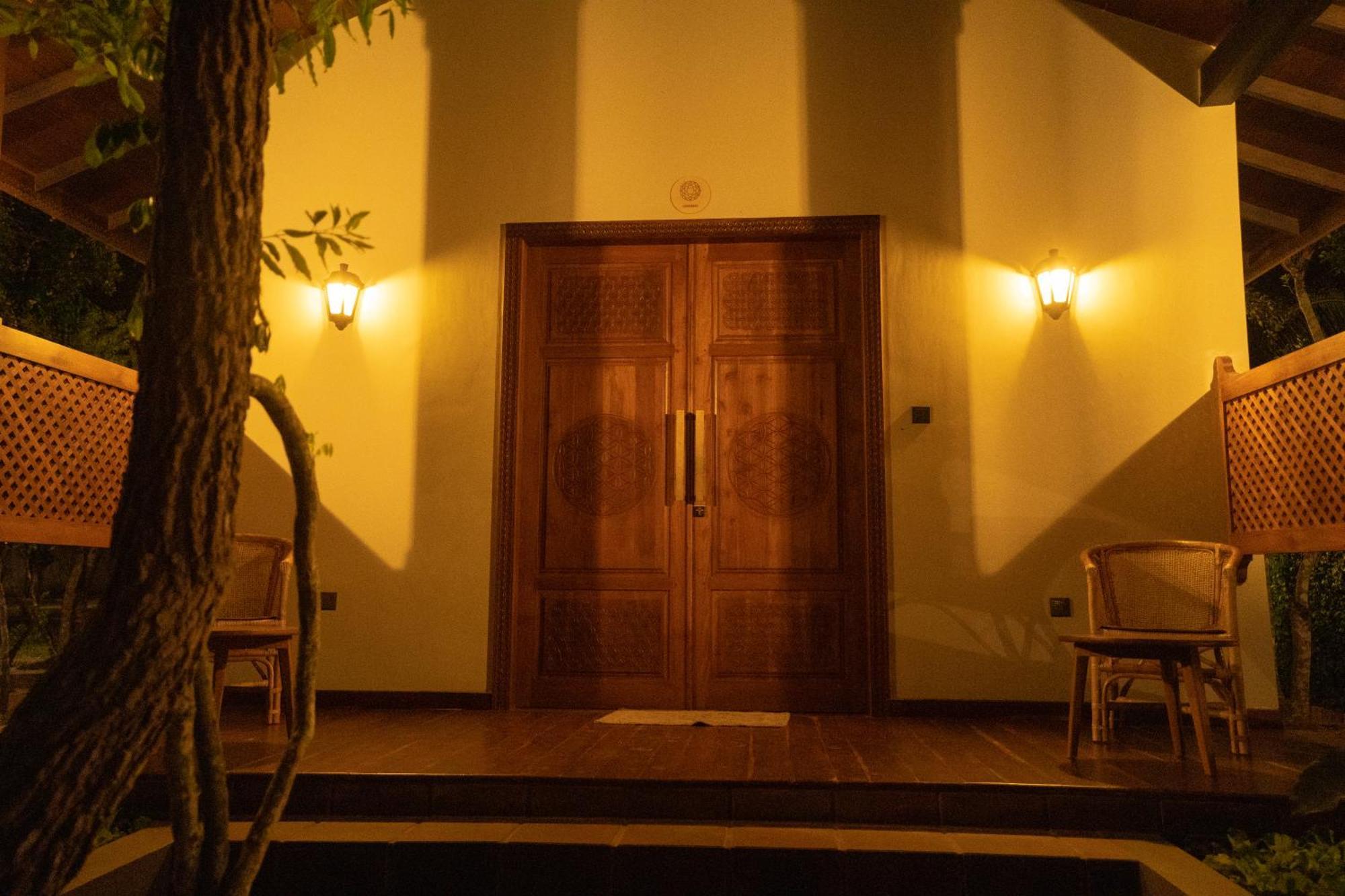 Omkara Rekawa Hotel Тангале Екстериор снимка